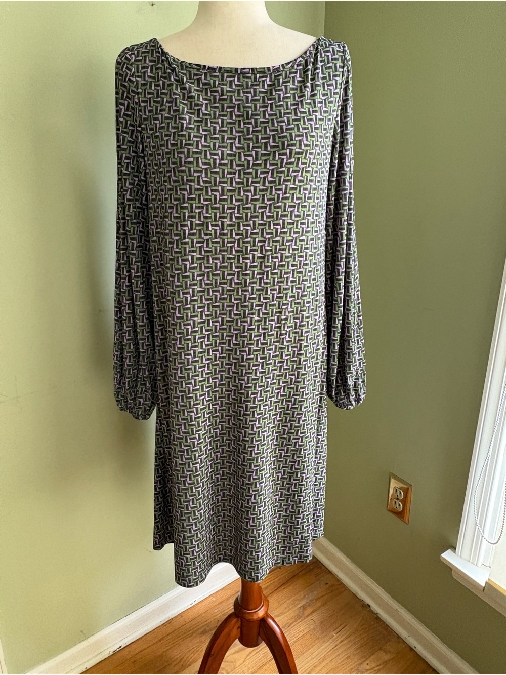 Maliparmi Long Sleeve Geometric Shift Dress in green,black,pink US 14. Great!